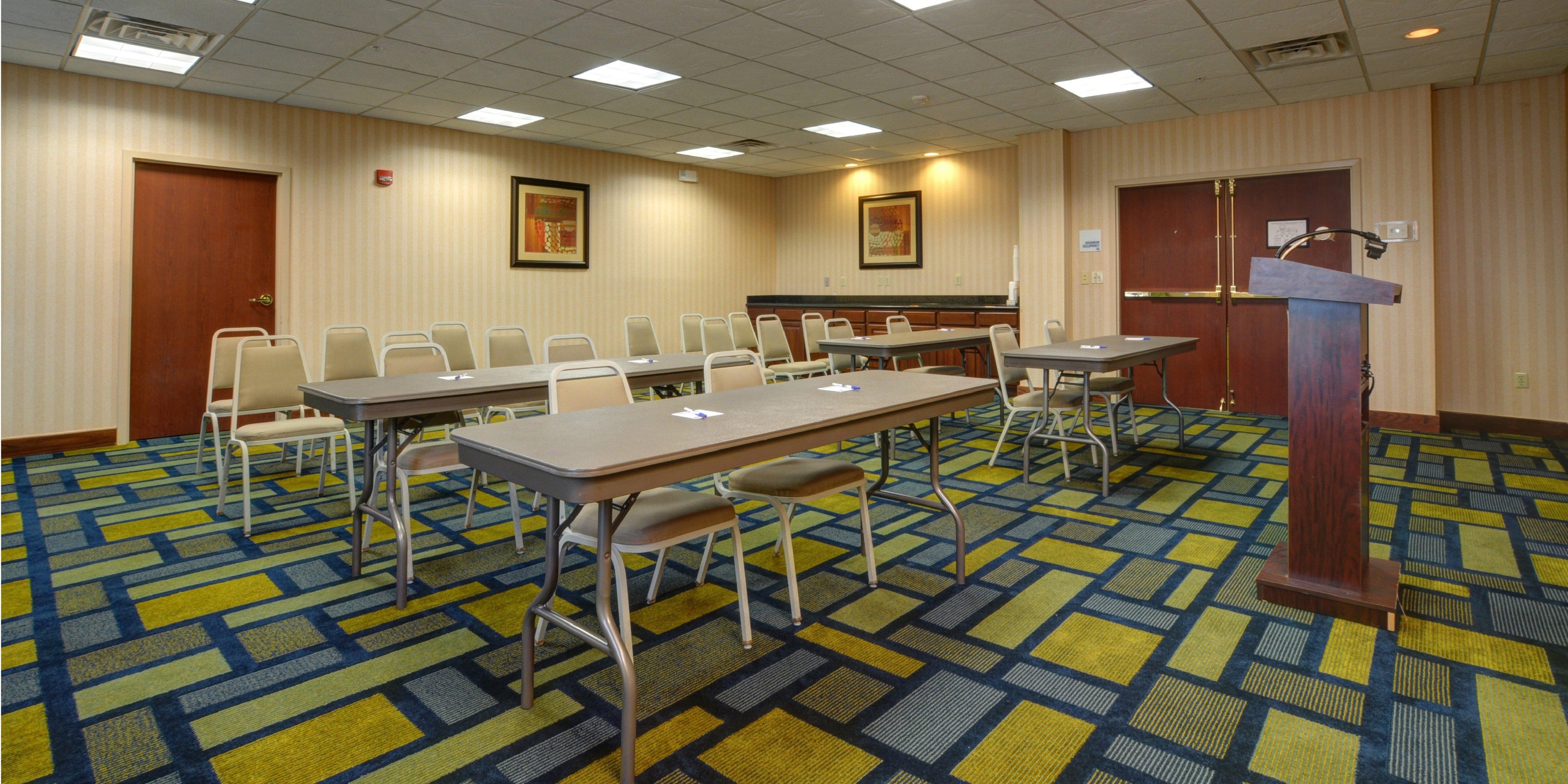 Holiday Inn Express & Suites Midwest City By Ihg Dış mekan fotoğraf
