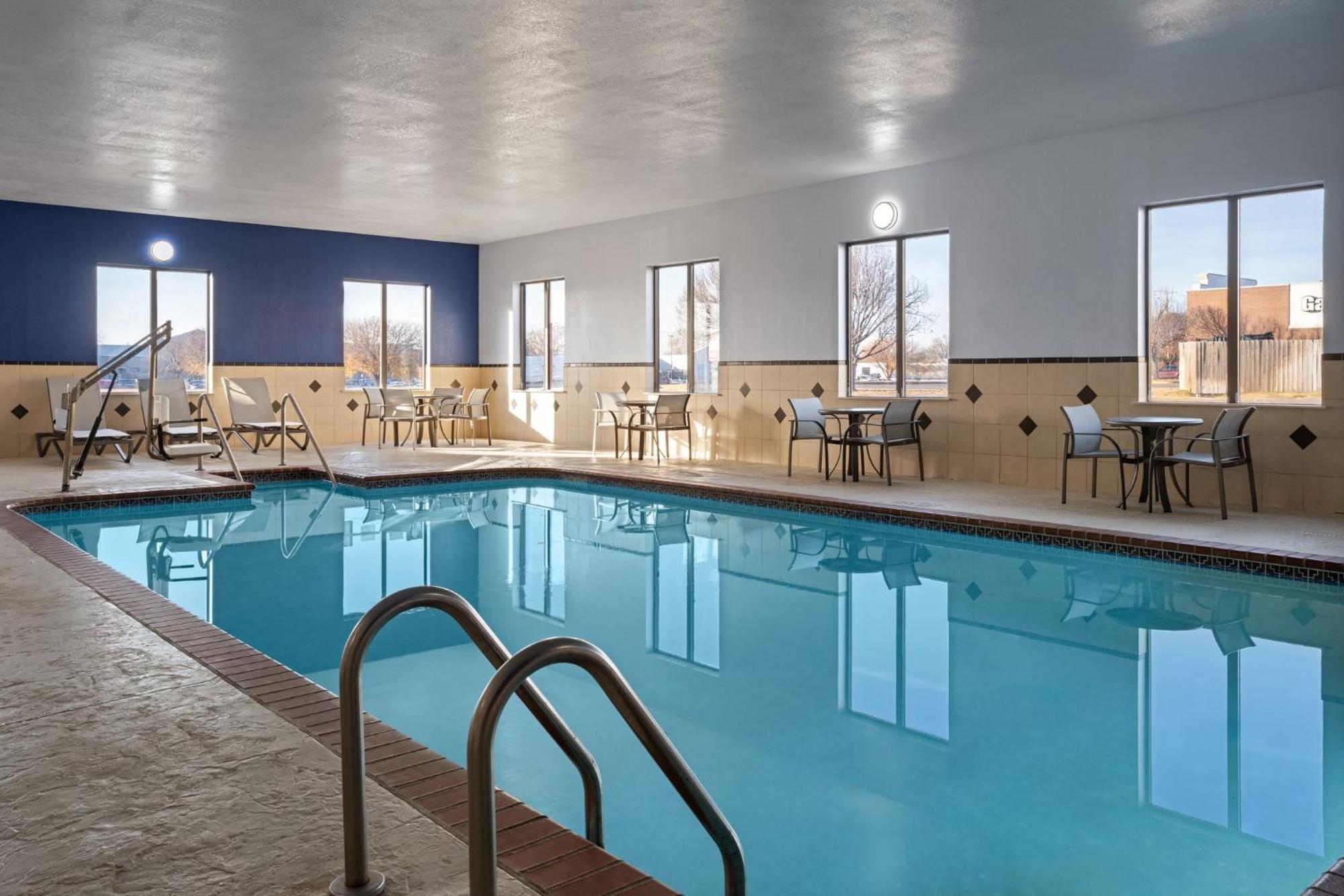 Holiday Inn Express & Suites Midwest City By Ihg Dış mekan fotoğraf