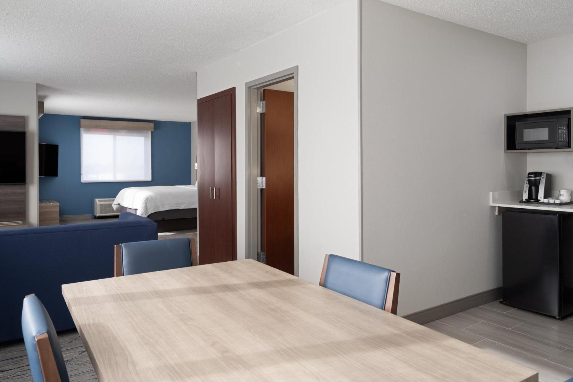 Holiday Inn Express & Suites Midwest City By Ihg Dış mekan fotoğraf
